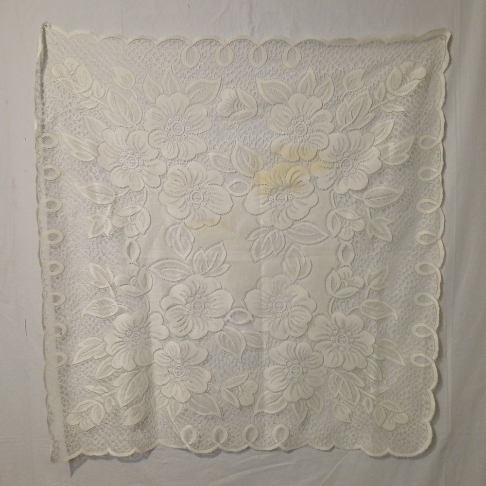 Vintage‎ Polyester Doily, Small Tablecloth For Accent Table 35 Inch By 35 In